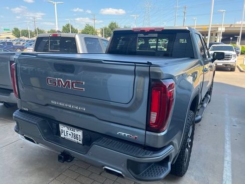 Used 2021 GMC Sierra 1500 AT4 w/ AT4 Value Package AWD/4WD image 3