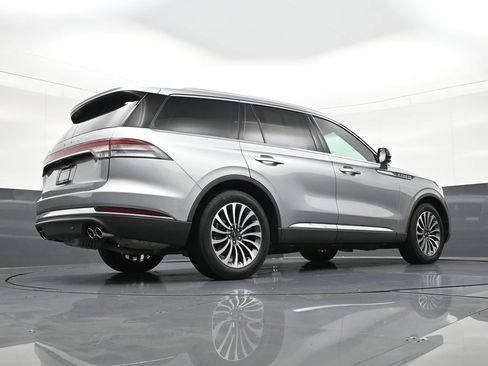 Used 2023 Lincoln Aviator Reserve image 29