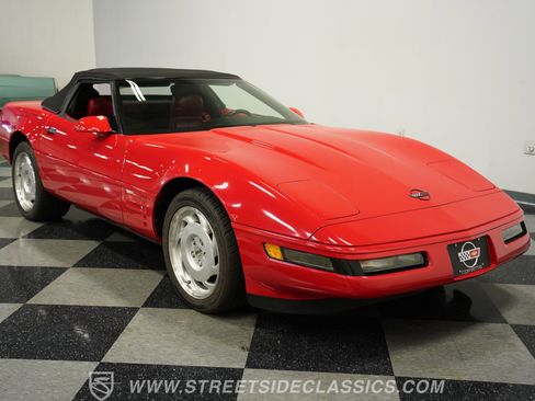 Used 1991 Chevrolet Corvette Convertible image 16