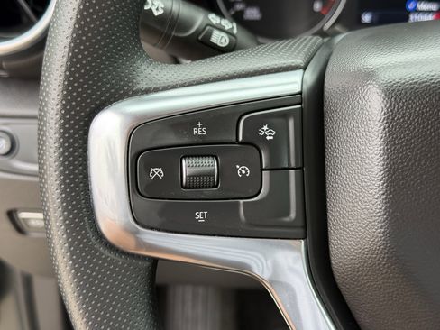 Used 2025 Chevrolet Blazer LT image 17