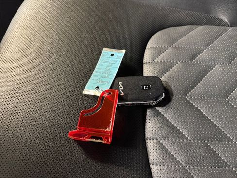 Used 2024 Kia Sportage X-Line w/ X-Line Premium Package image 32