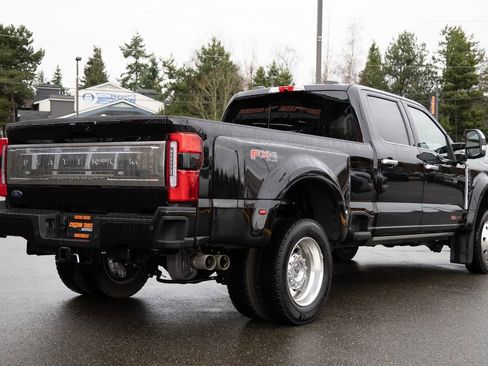 Used 2025 Ford F450 Platinum w/ Platinum Plus Package image 4