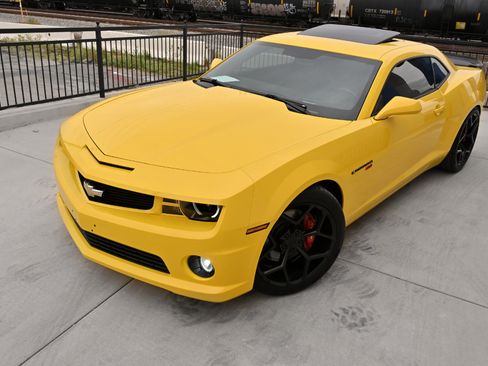 Used 2012 Chevrolet Camaro SS w/ RS Package image 18