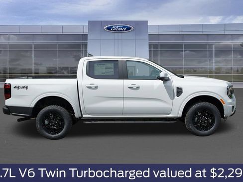 New 2026 Ford Ranger Lariat w/ Black Appearance Package AWD/4WD image 3