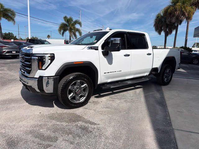 Used 2026 GMC Sierra 2500 SLT w/ SLT Premium Package AWD/4WD image 4