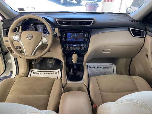 Used 2015 Nissan Rogue SV w/ SV Premium Package AWD/4WD image 13