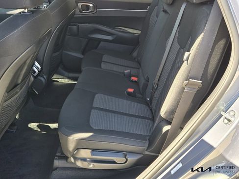 Certified 2025 Kia Sorento LX image 12
