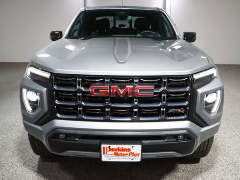 Used 2024 GMC Canyon AT4 w/ AT4 Premium Package AWD/4WD image 4