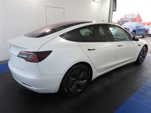 Used 2018 Tesla Model 3 Long Range RWD image 13