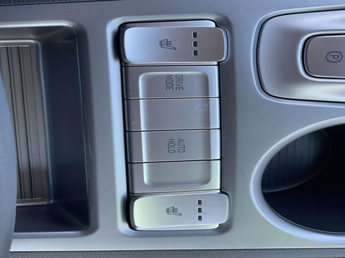 Certified 2023 Hyundai Kona SE image 17