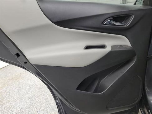 Used 2020 Chevrolet Equinox LT image 9