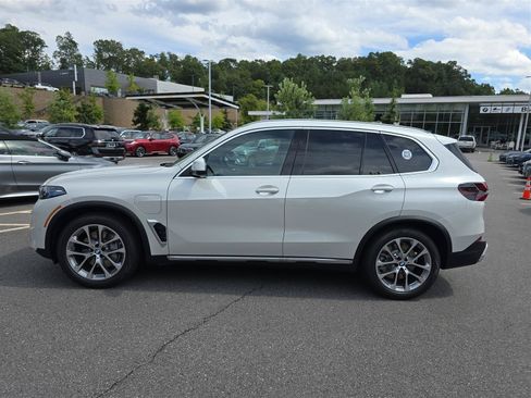 Used 2026 BMW X5 xDrive50e AWD/4WD image 7