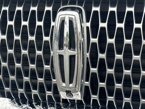 Used 2020 Lincoln Aviator Reserve w/ Equipment Group 201A AWD/4WD image 16