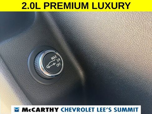 Used 2021 Cadillac XT4 Premium Luxury w/ Cold Weather Package FWD image 40
