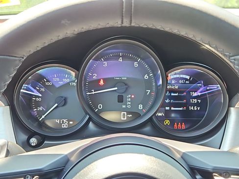 Certified 2026 Porsche Macan AWD/4WD image 37