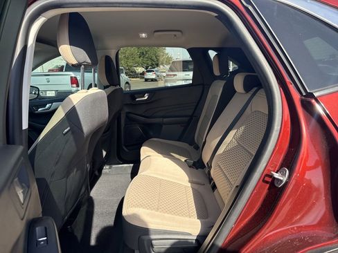 Used 2021 Ford Escape SE image 26