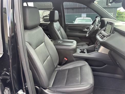 Used 2022 Chevrolet Tahoe Z71 w/ Z71 Off-Road Package AWD/4WD image 15