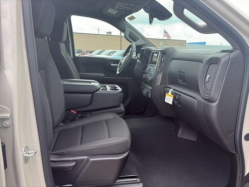 New 2026 Chevrolet Silverado 1500 Custom Trail Boss AWD/4WD image 15