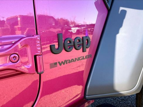 Certified 2024 Jeep Wrangler Sport S image 28