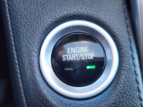 Used 2020 Cadillac Escalade Premium Luxury image 24