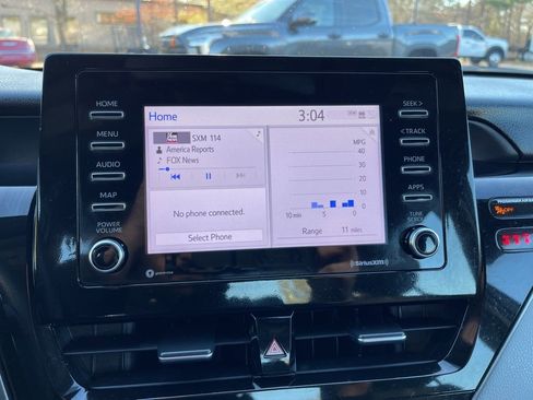 Used 2023 Toyota Camry LE image 10