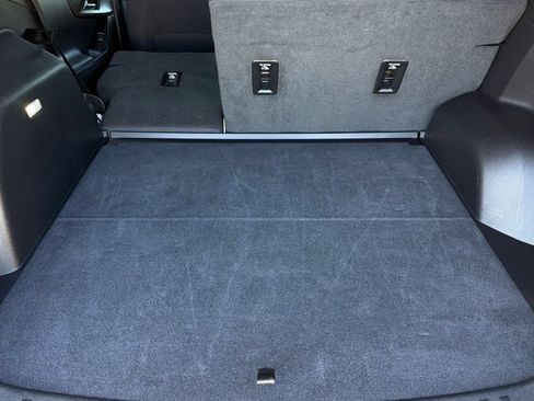 Used 2025 Chevrolet Equinox LT FWD image 19