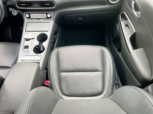 Used 2023 Hyundai Kona Limited w/ Cargo Package FWD image 25