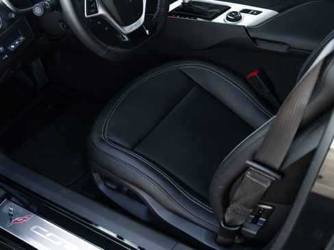 Used 2019 Chevrolet Corvette ZR1 RWD image 31