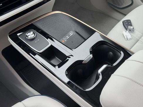 New 2026 Buick Enclave Avenir w/ Super Cruise Package image 32