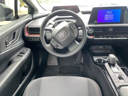 Used 2026 Toyota Prius Plug-In Hybrid FWD image 13