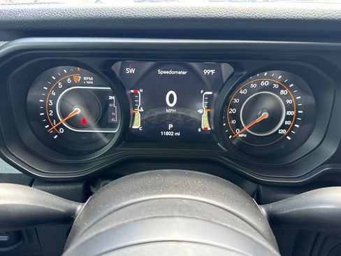 Used 2025 Jeep Gladiator Sport AWD/4WD image 26