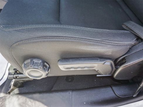 Used 2019 Jeep Wrangler Unlimited Sport S image 21