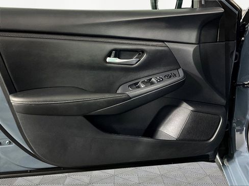 Certified 2024 Nissan Sentra SV FWD image 20