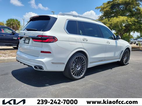 Used 2024 BMW ALPINA XB7 AWD/4WD image 5