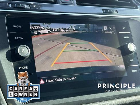 Certified 2023 Volkswagen Tiguan SE w/ Panoramic Sunroof Package image 24