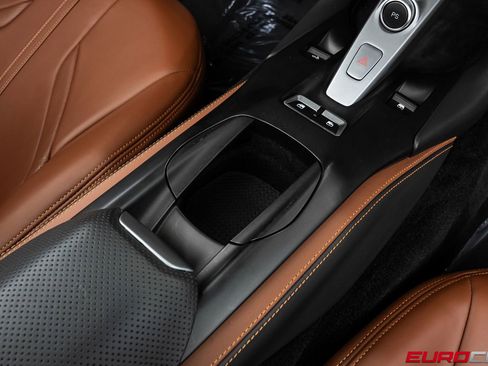 Used 2022 Ferrari 812 GTS RWD image 36