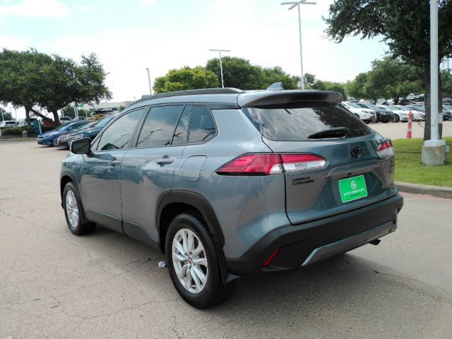 Used 2022 Toyota Corolla Cross LE w/ Black Badges Package (TMS) AWD/4WD image 9