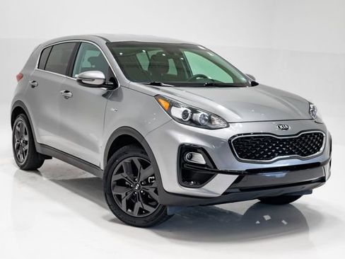 Used 2022 Kia Sportage LX w/ LX AWD Value Edition Package image 6