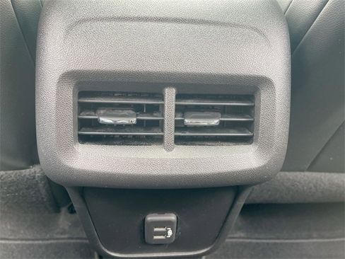 Certified 2022 Chevrolet Equinox RS image 21