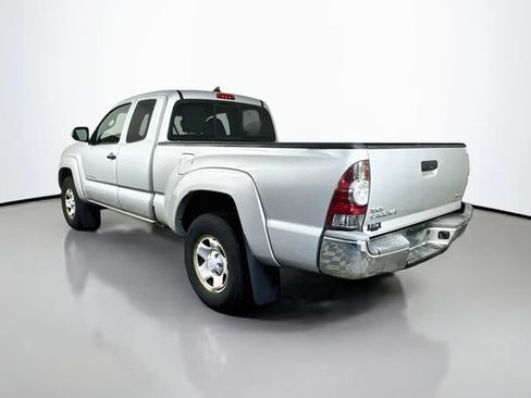 Used 2012 Toyota Tacoma 4x4 Access Cab w/ SR5 Pkg image 4