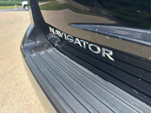 Used 2015 Lincoln Navigator 4WD image 10