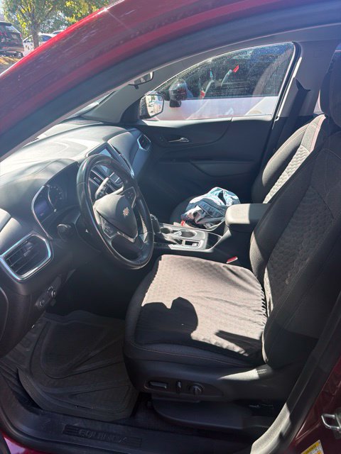 Used 2019 Chevrolet Equinox LT FWD image 1