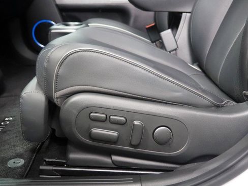 Used 2024 Hyundai Ioniq 5 AWD Limited image 70