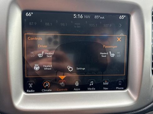 Used 2018 Jeep Compass Latitude w/ Popular Equipment Group AWD/4WD image 24