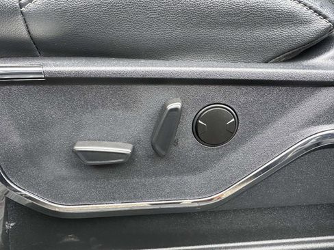 Used 2023 Ford F250 Lariat w/ Lariat Ultimate Package image 17