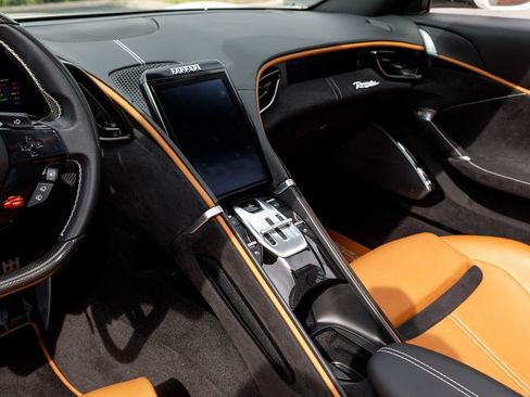 Used 2024 Ferrari Roma Spider RWD image 34