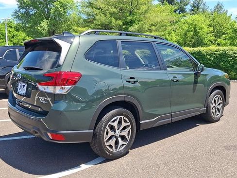 Certified 2024 Subaru Forester Premium AWD/4WD image 6