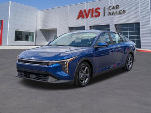 Used 2025 Kia K4 LXS image 1