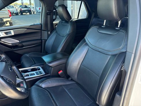 Used 2022 Ford Explorer ST w/ Equipment Group 401A RWD image 10