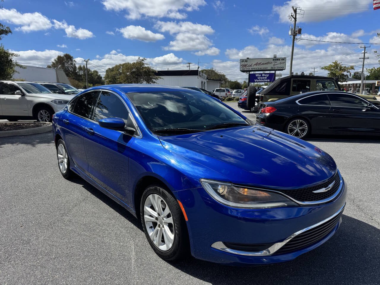 Used 2016 Chrysler 200 Limited FWD image 3